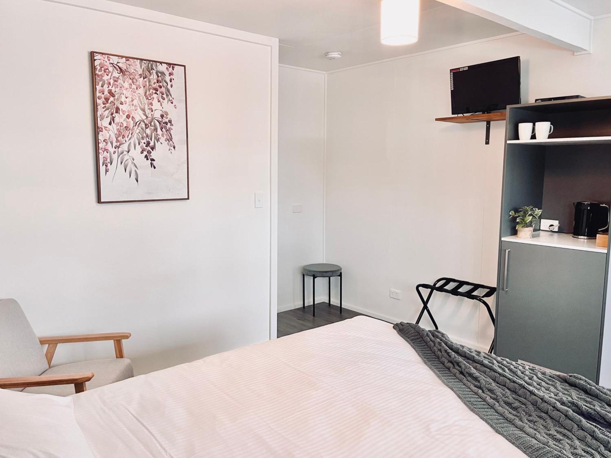 Motel On Becker Tintinara Экстерьер фото